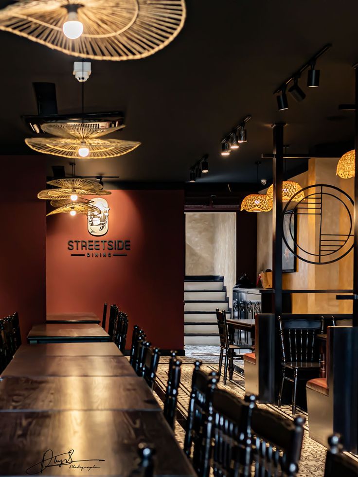 streetside dining reservation